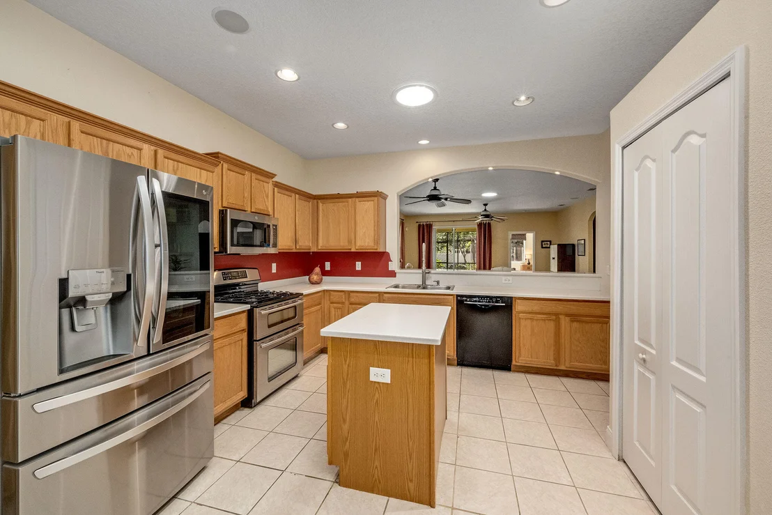 Photo of 392 Waterside Circle