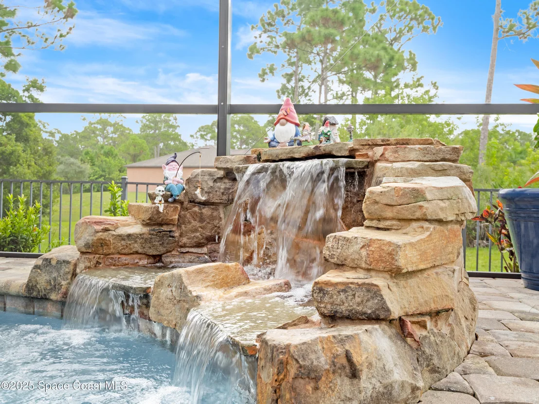 Photo of 850 Fiddleleaf Circle