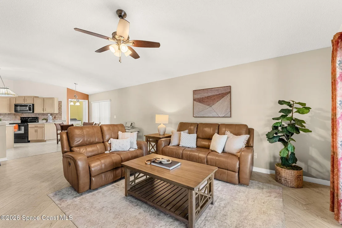 Photo of 992 Shaw Circle