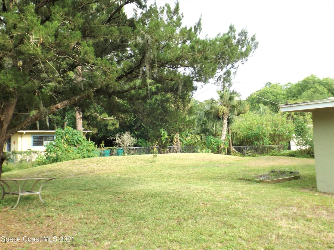 Photo of 2145 Feast Road