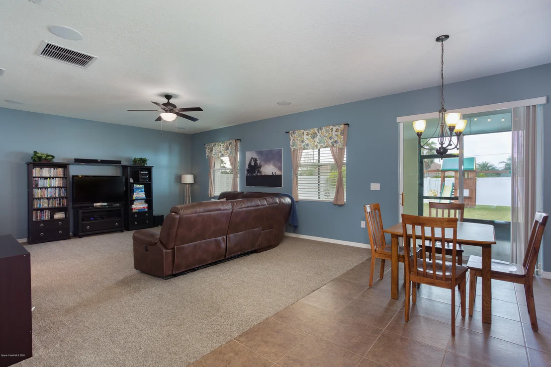 Photo of 2140 Bridgeport Circle