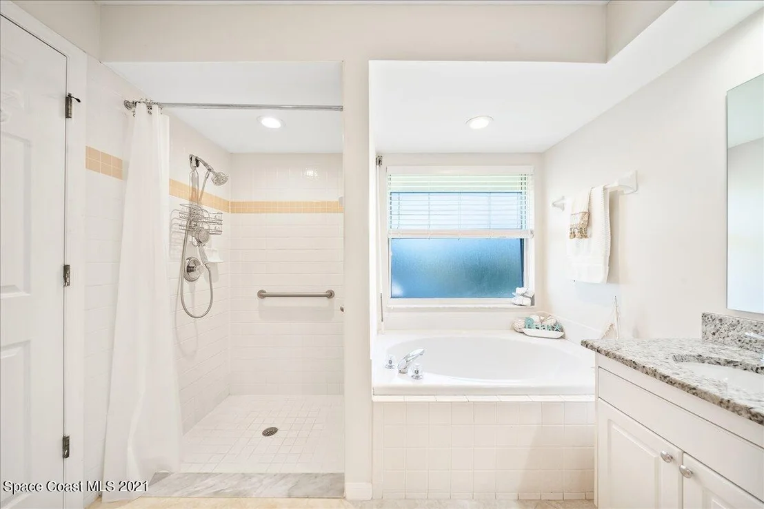 Photo of 8047 Bracken Lane