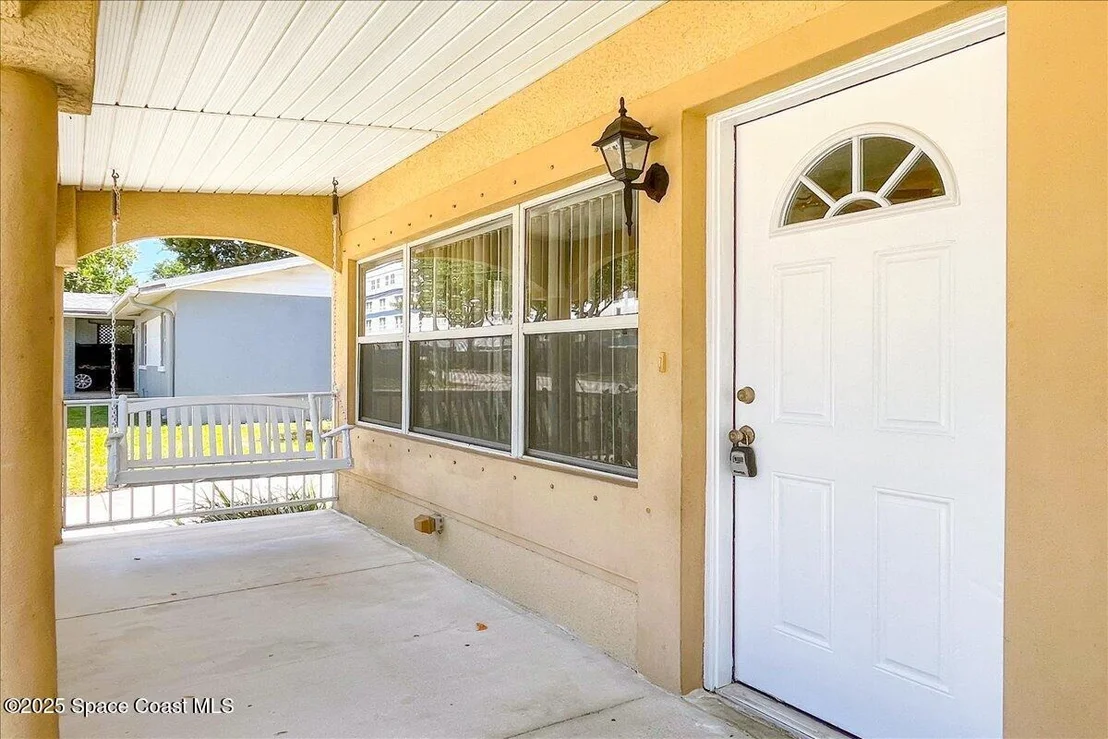 Photo of 1020 Seminole Drive