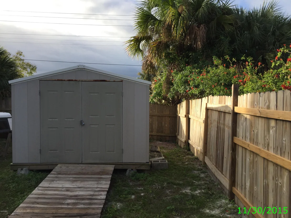 Photo of 476 Crescent Drive