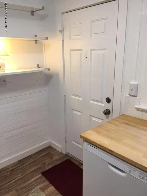 Photo of 801 Line Street