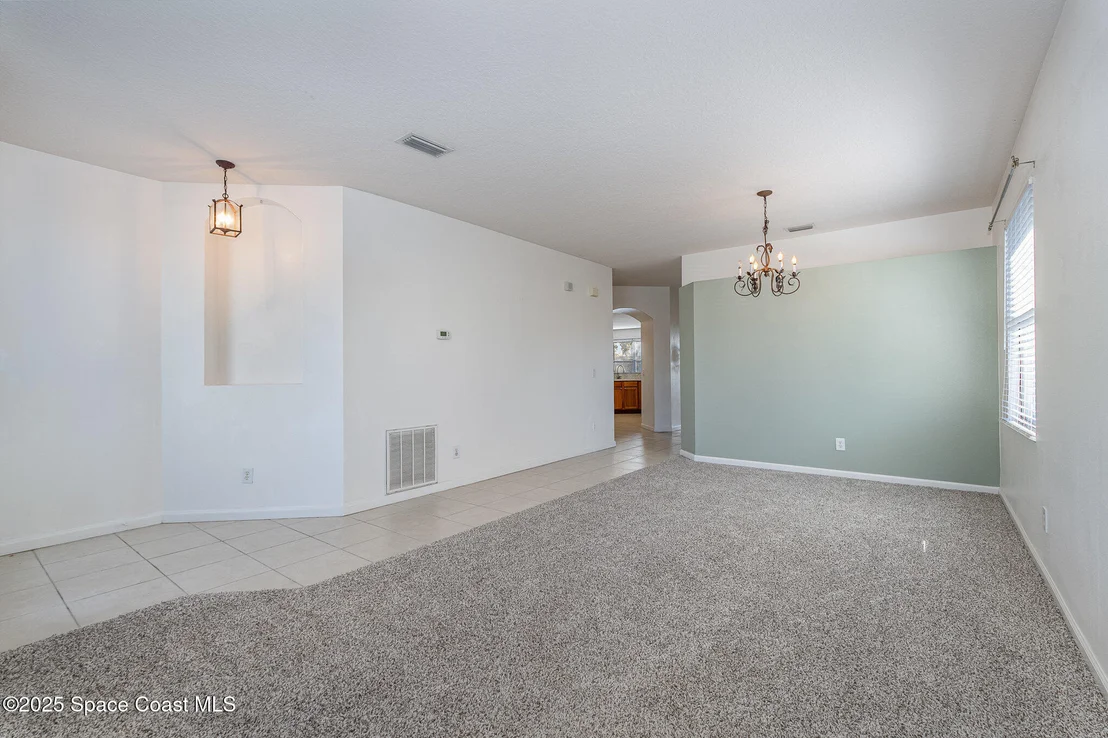 Photo of 1123 Bolle Circle