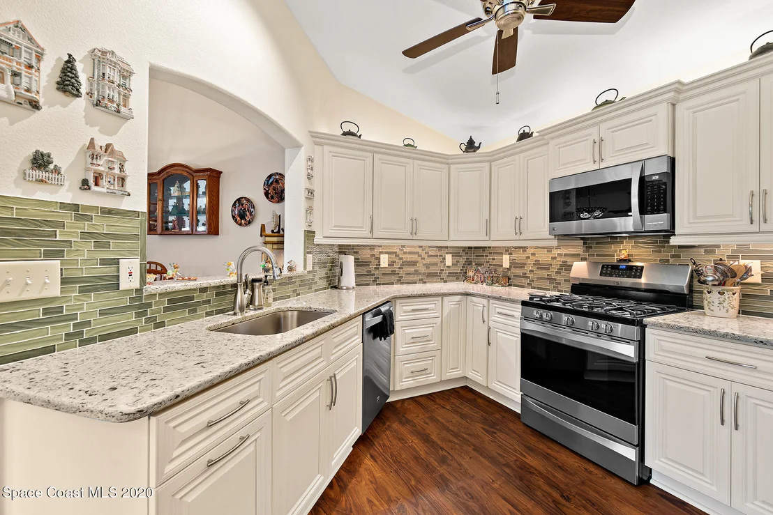 Photo of 473 Carmel Drive
