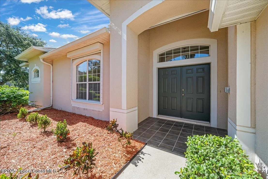 Photo of 5790 Sheffield Place
