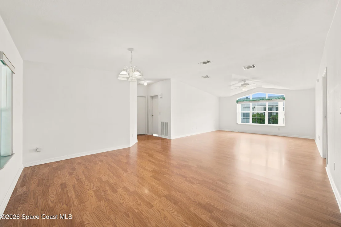 Photo of 322 Scenic Drive