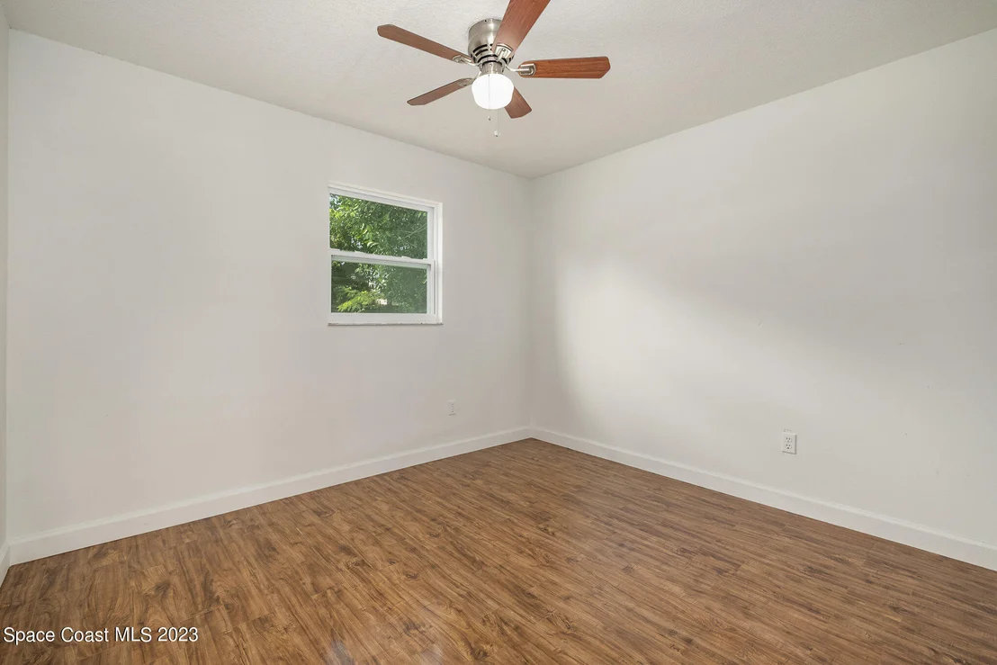 Photo of 2635 Hereford Road