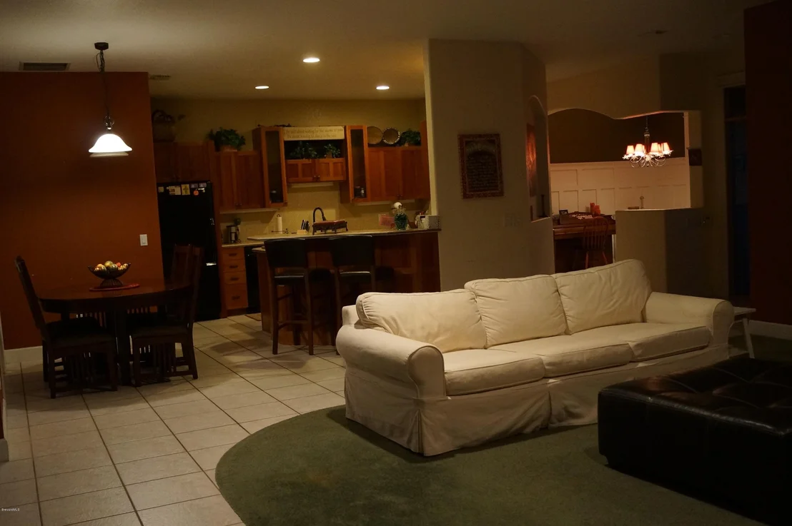 Photo of 4165 Lakeglen Drive