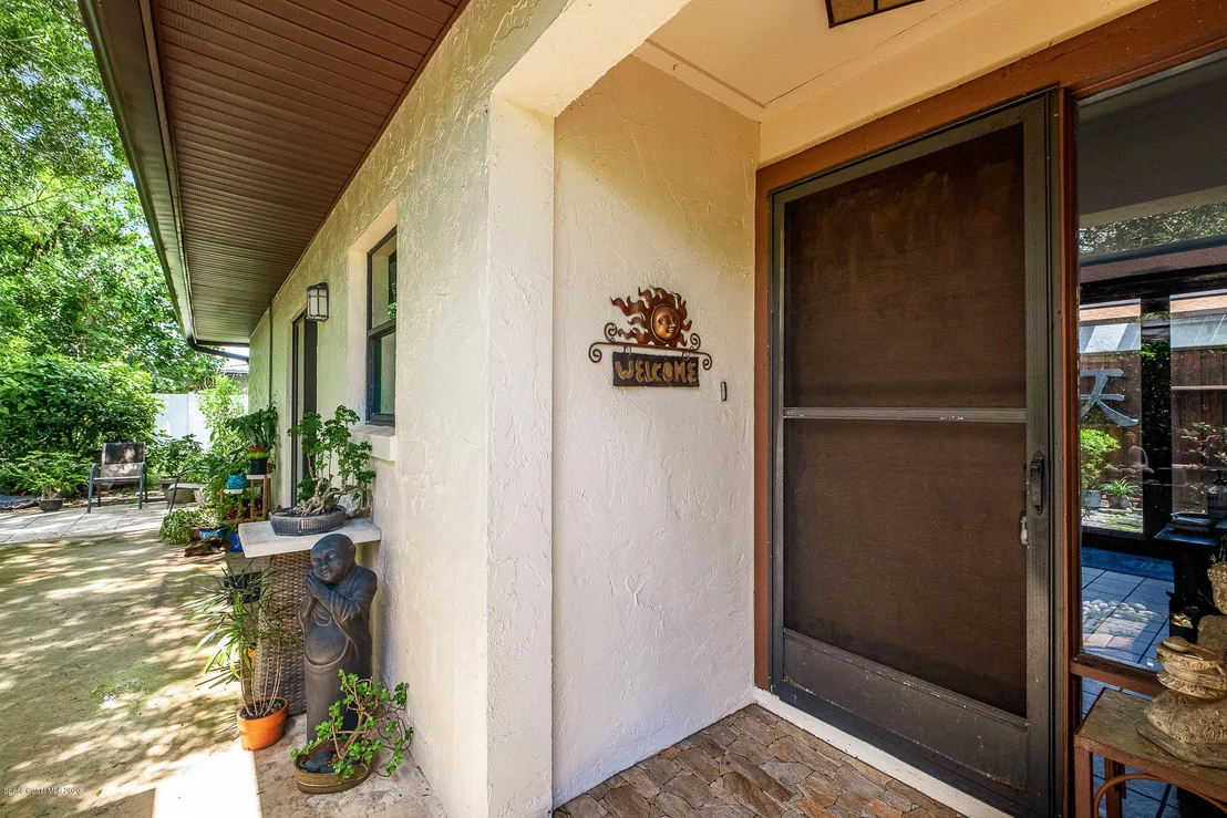 Photo of 303 Myrtlewood Road