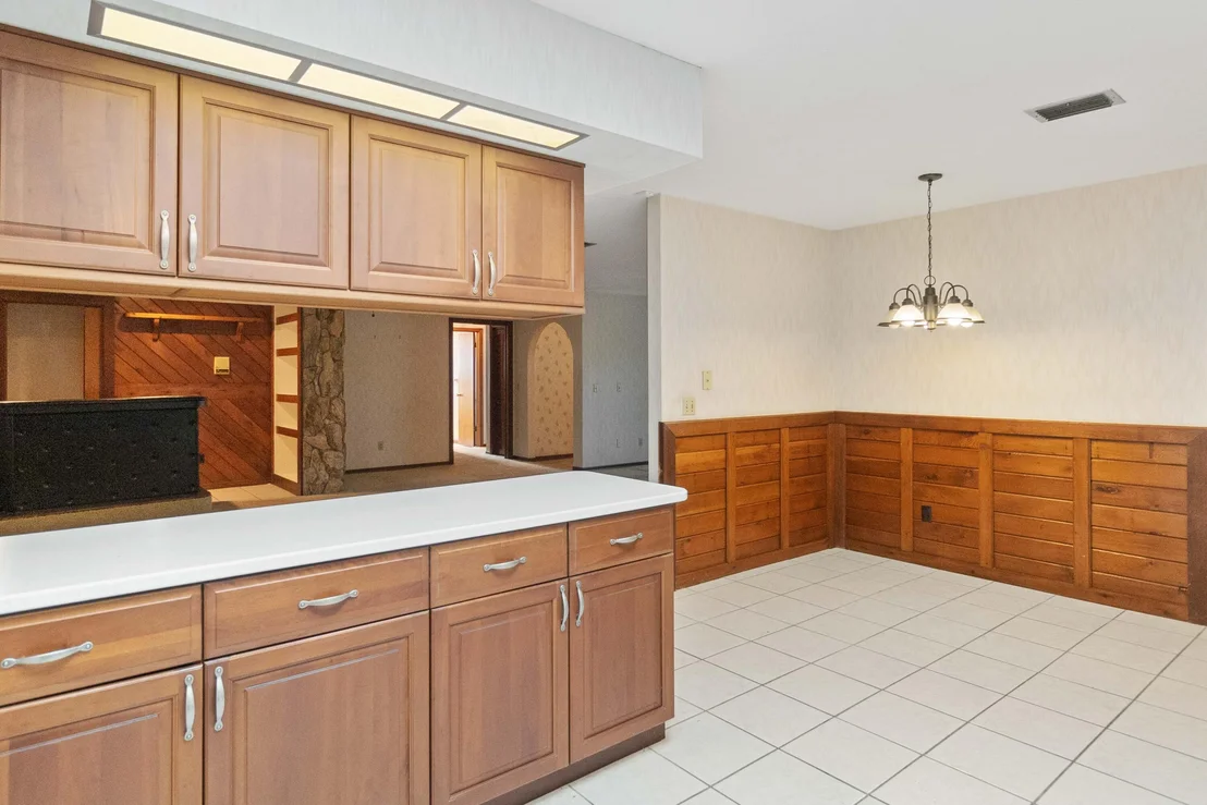 Photo of 741 Montclair Road NE