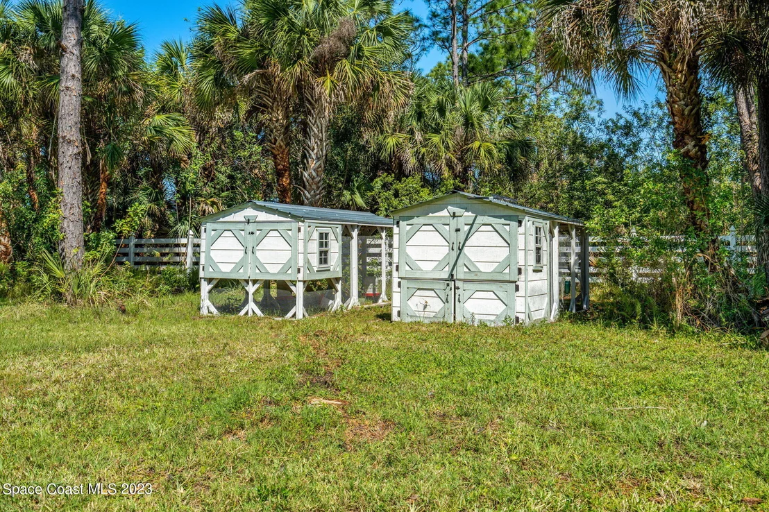 Photo of 5655 Willoughby Drive