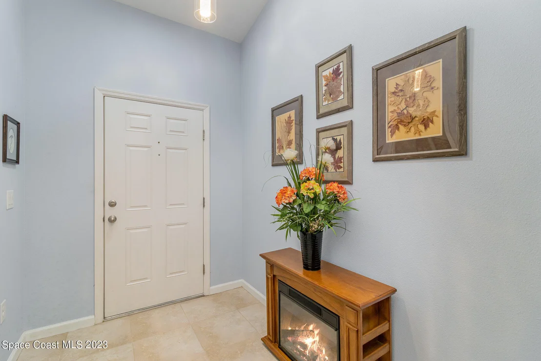 Photo of 1208 Dillard Drive SE