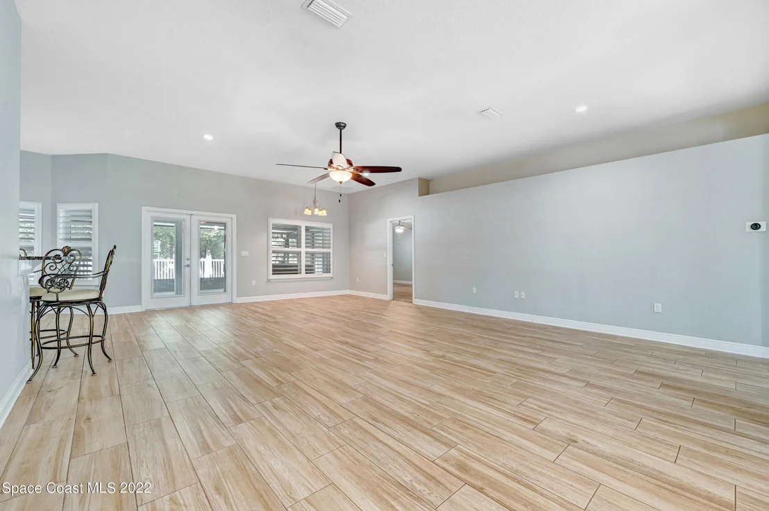 Photo of 2324 Merlin Drive