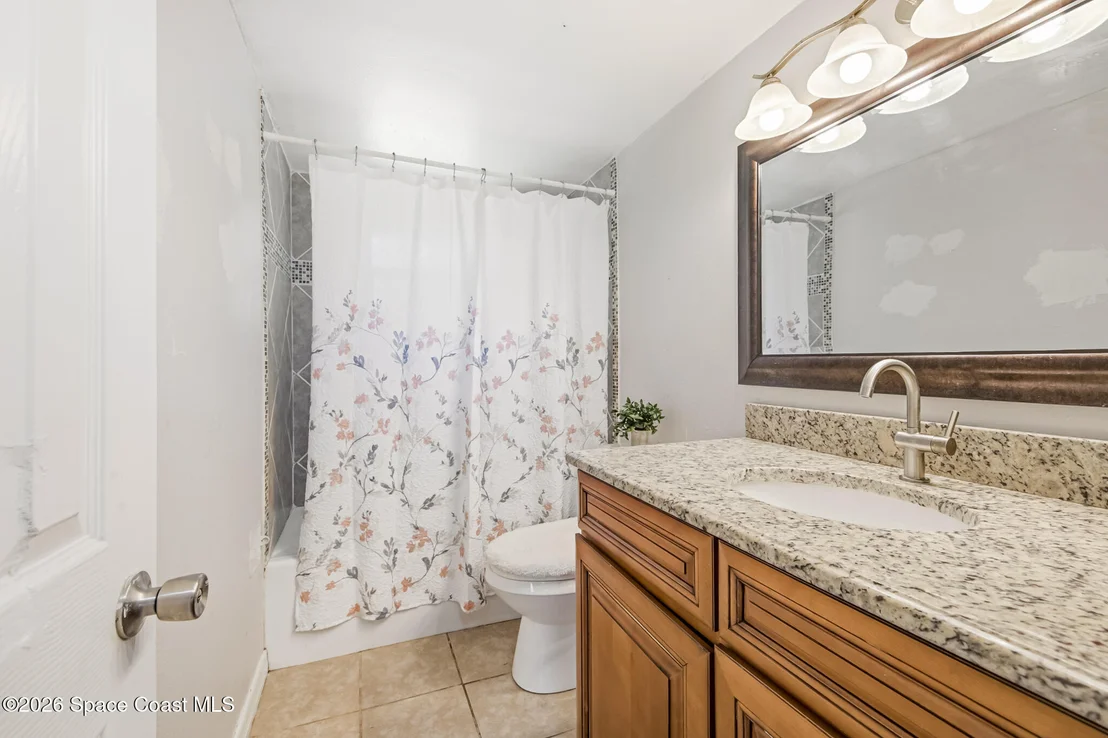 Photo of 355 Pine Avenue
