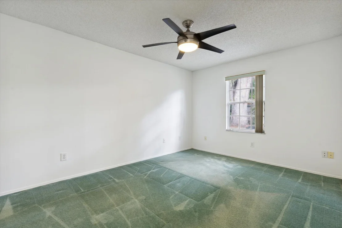 Photo of 1270 Meadowbrook Road NE