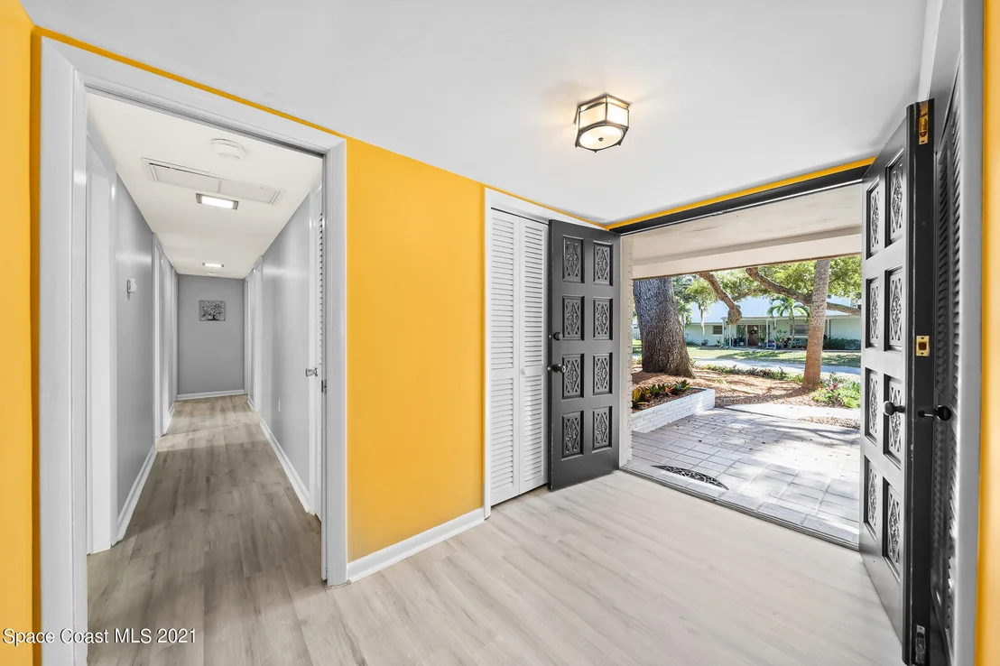 Photo of 580 Watson Drive
