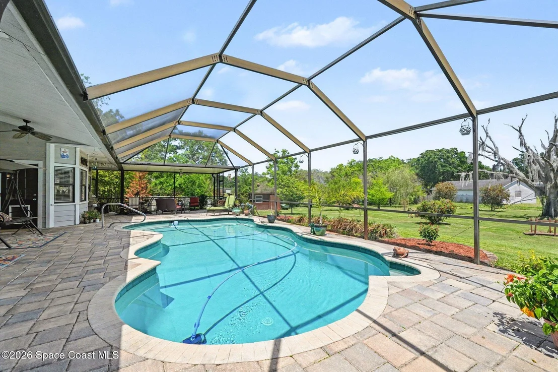 Photo of 1205 War Eagle Boulevard