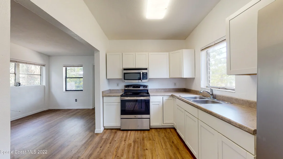 Photo of 1066 Indrio Lane NE