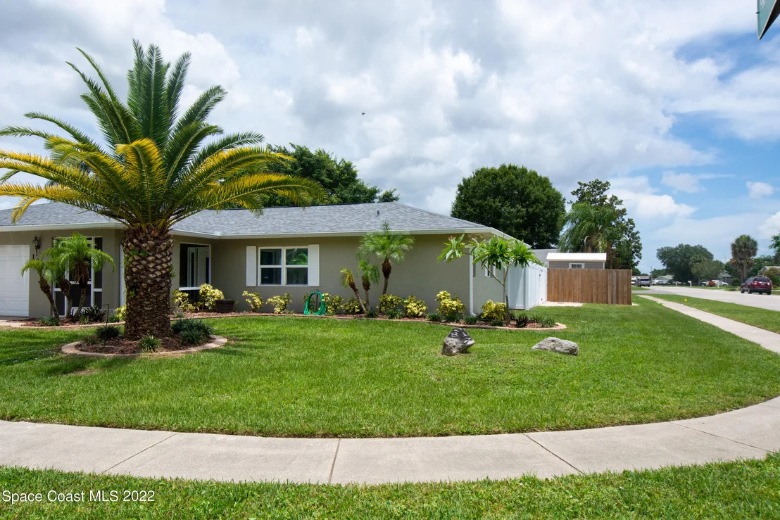 Photo of 1870 Tallpine Road