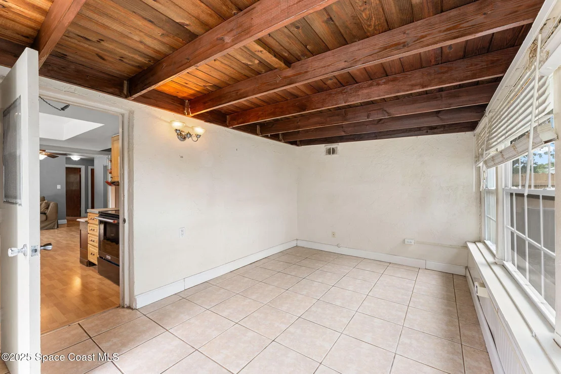 Photo of 2807 Golfview Drive
