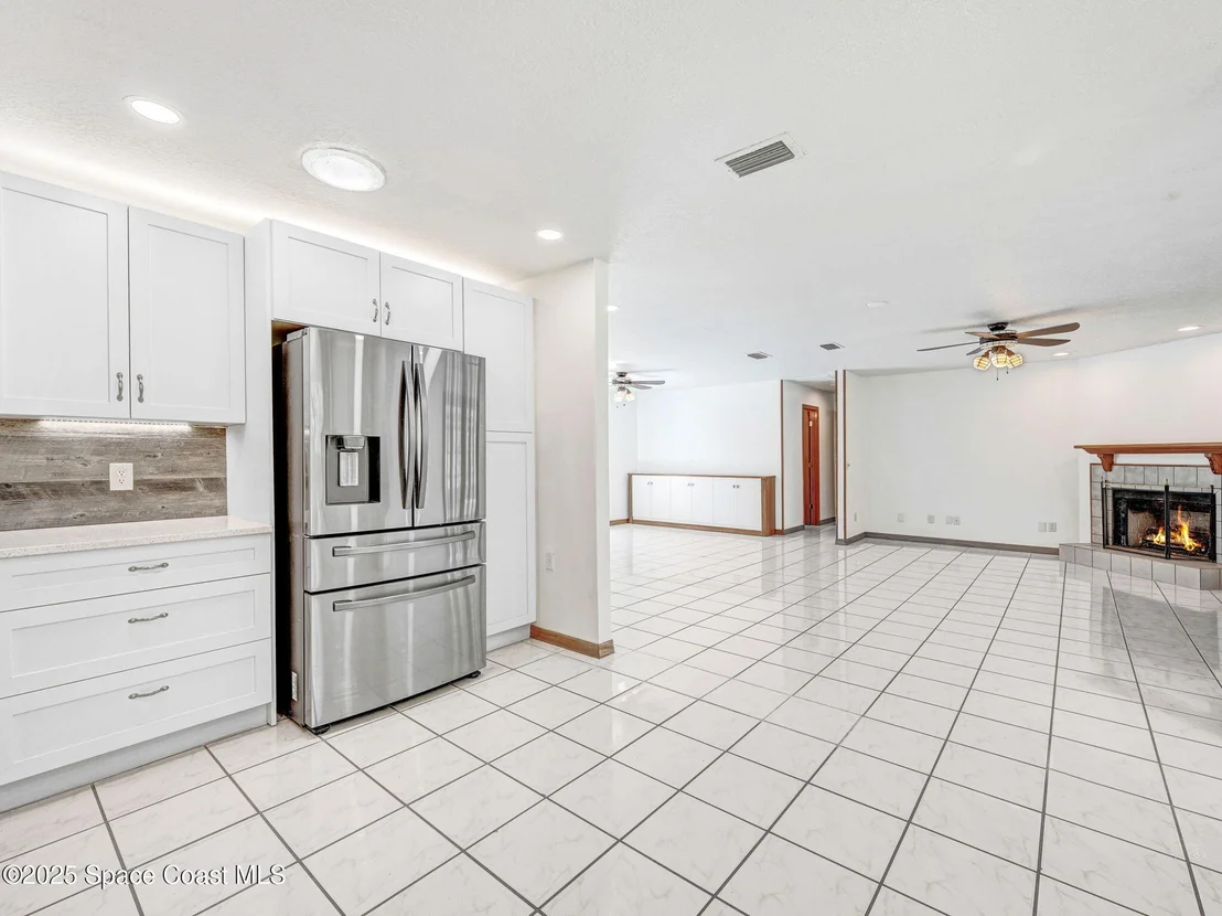 Photo of 6570 Whispering Pines Lane