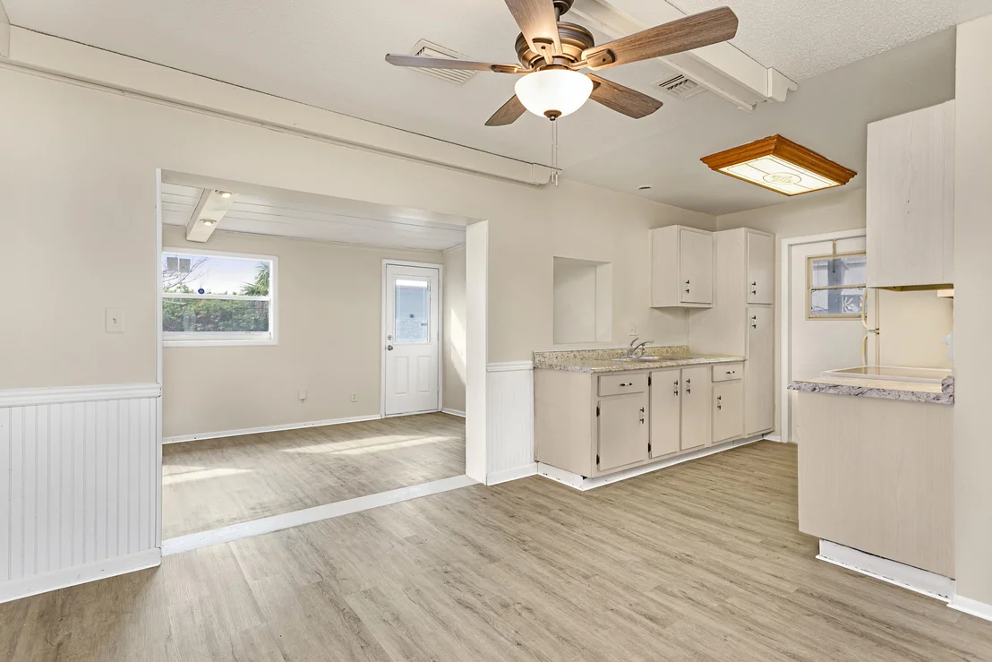 Photo of 3266 NE Edgewood Drive NE