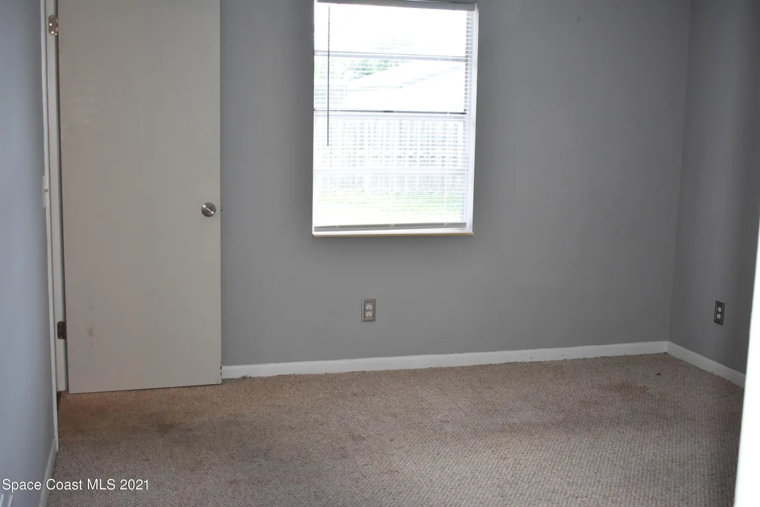Photo of 2848 Wright Avenue