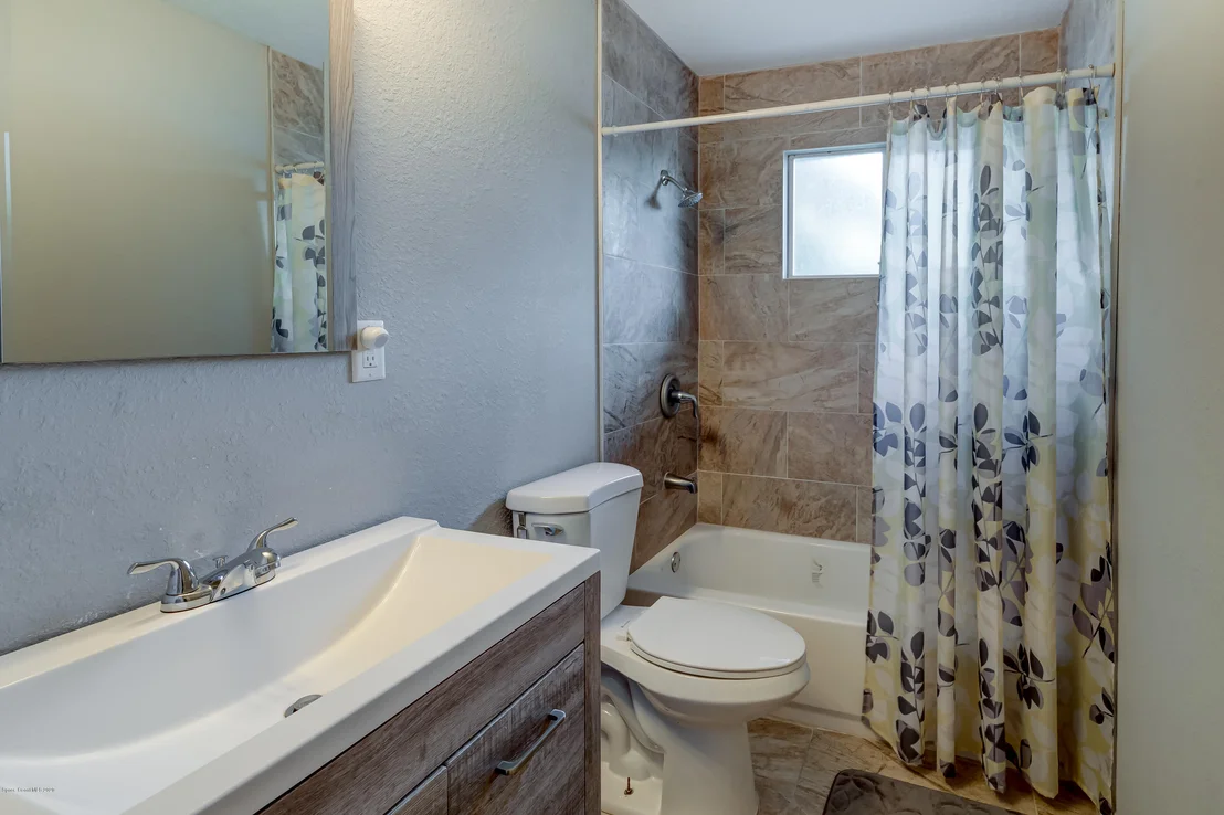 Photo of 2563 Stratford Drive