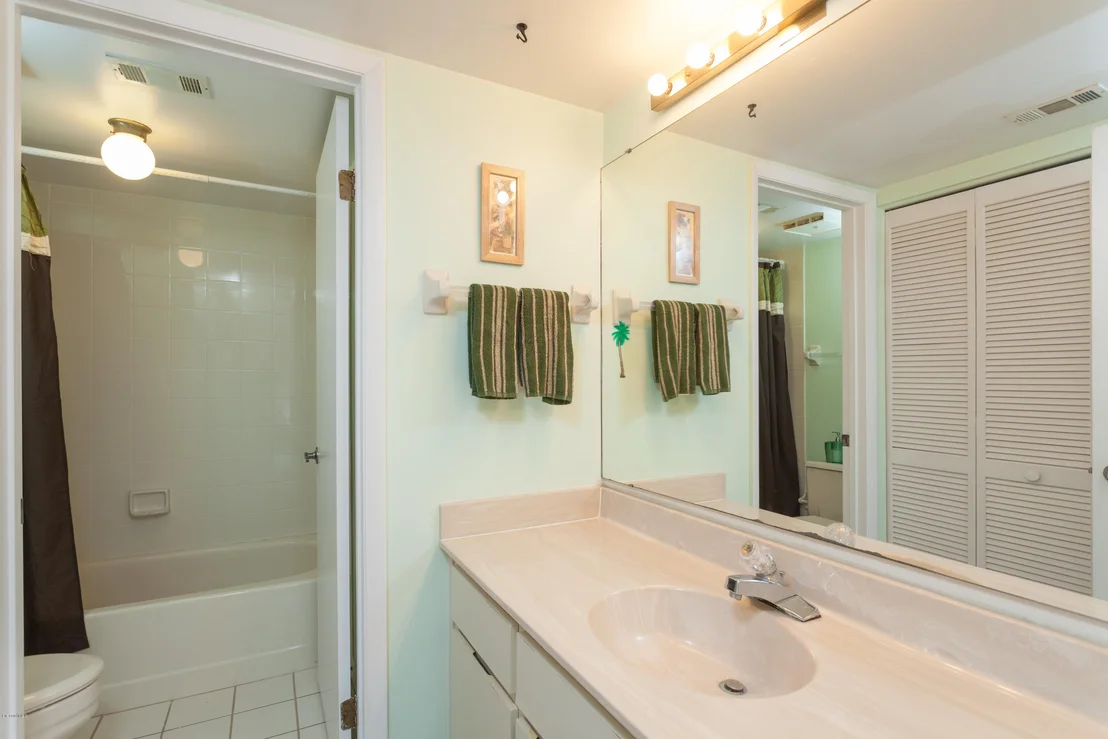 Photo of Unit 2405 at 1750 Commodore Boulevard