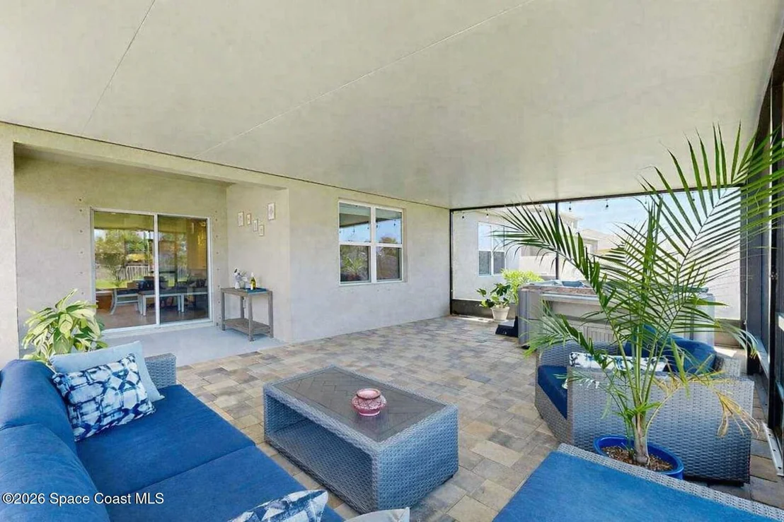 Photo of 4867 Barr Street