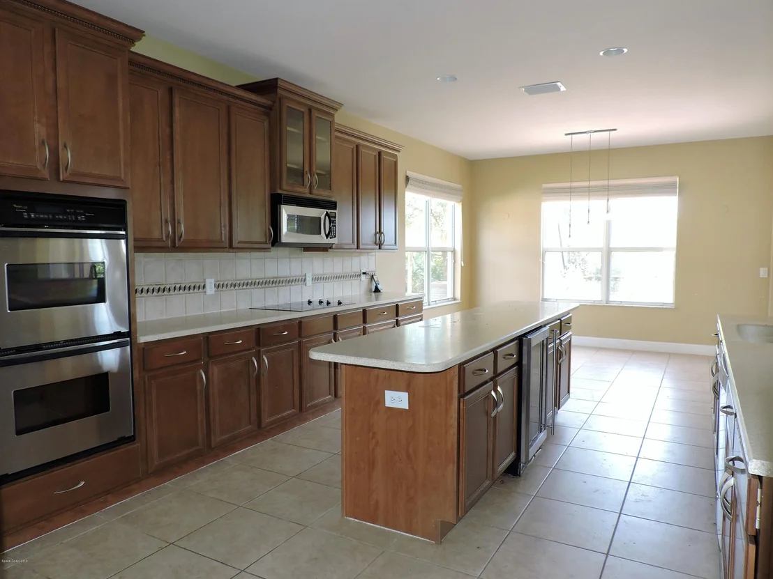 Photo of 3286 Peninsula Circle