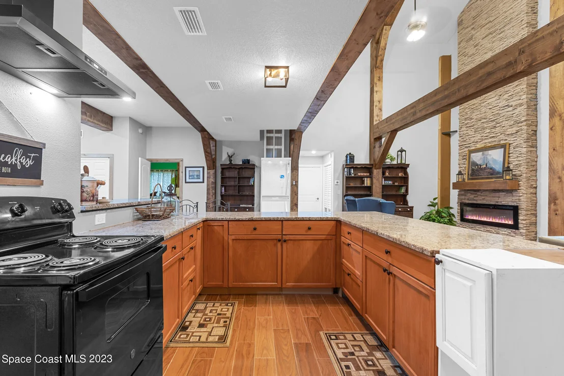 Photo of 1370 Gopher Slough Road