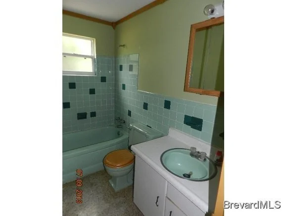 Photo of 2215 Shell Avenue