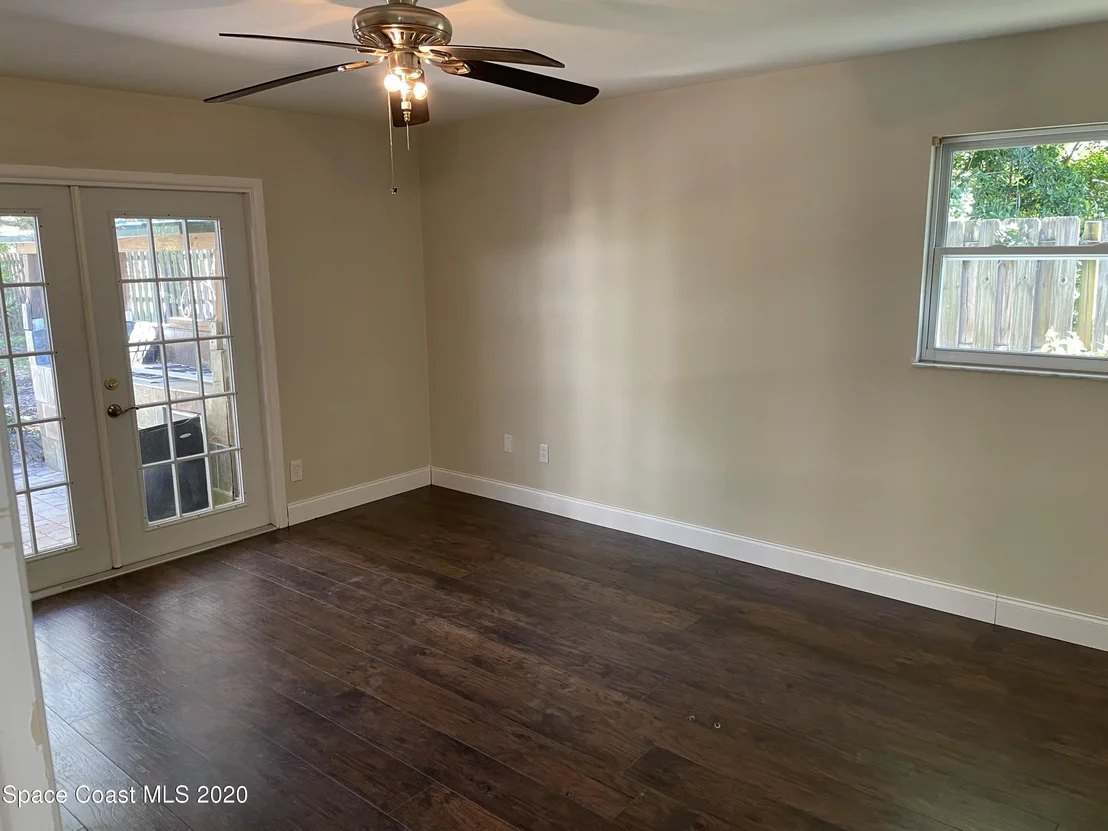 Photo of 1110 10th Place