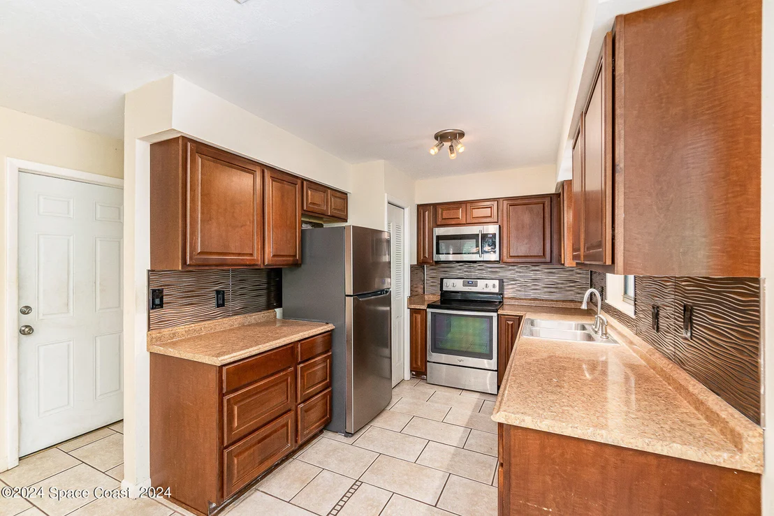Photo of 392 Myrtlewood Road