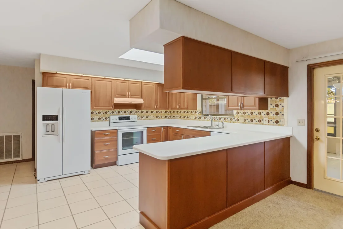 Photo of 741 Montclair Road NE