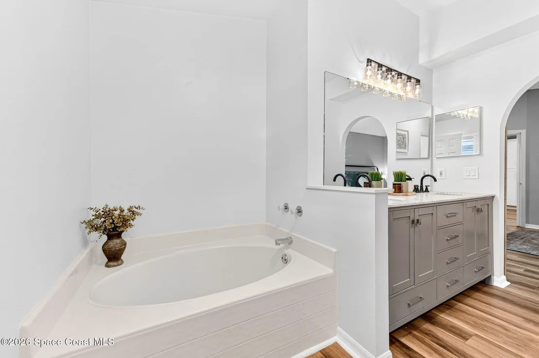 Photo of 1716 Vista Lake Circle