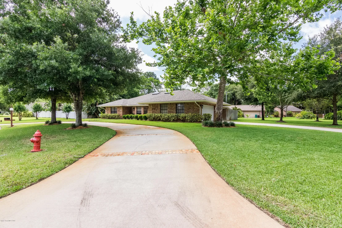 Photo of 7974 Timberlake Drive