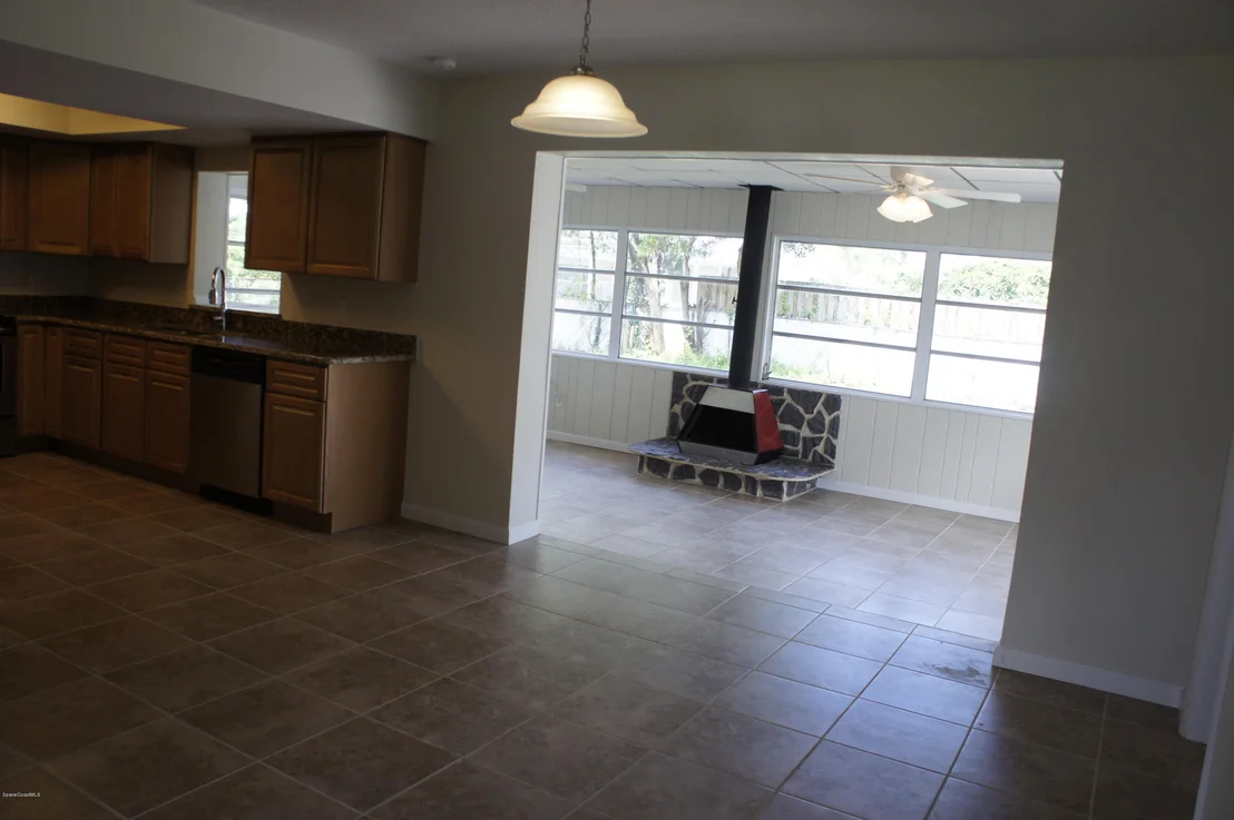 Photo of 308 Amherst Avenue