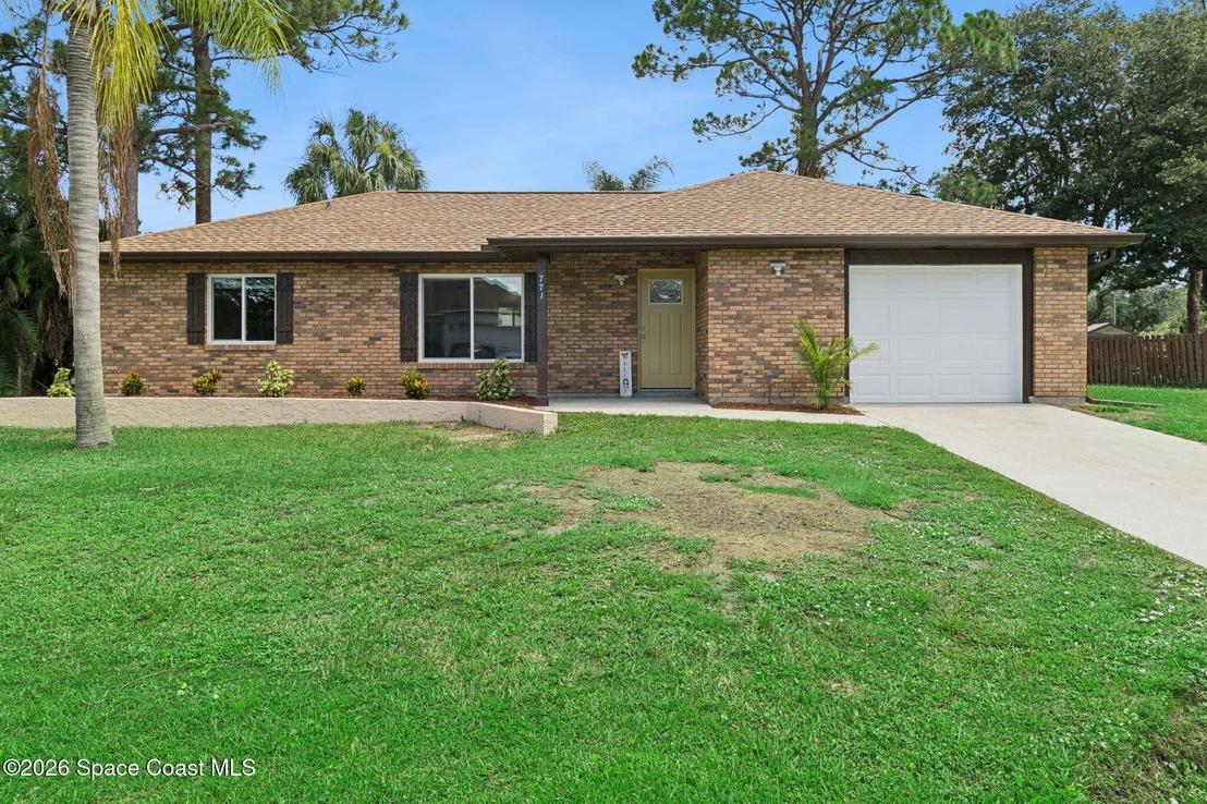 Photo of 771 Boc Circle NW