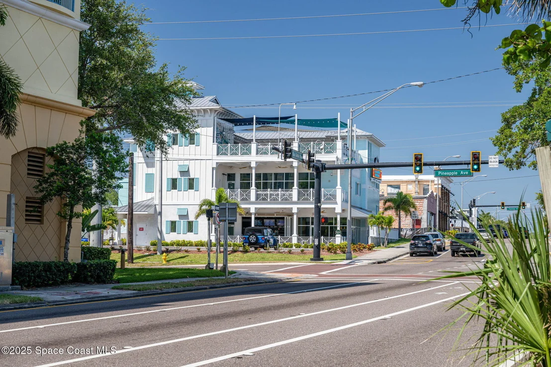 Photo of 597 Old Oak Street