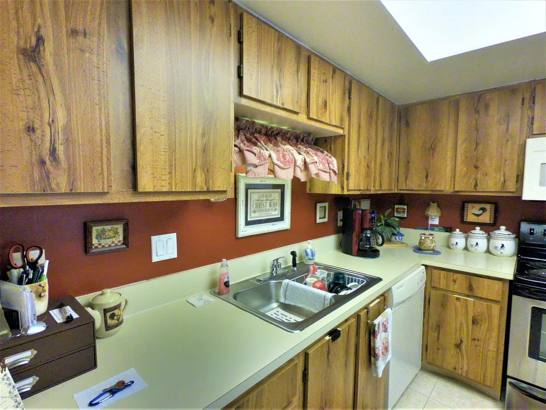 Photo of Unit 103 at 3213 Murrell Road