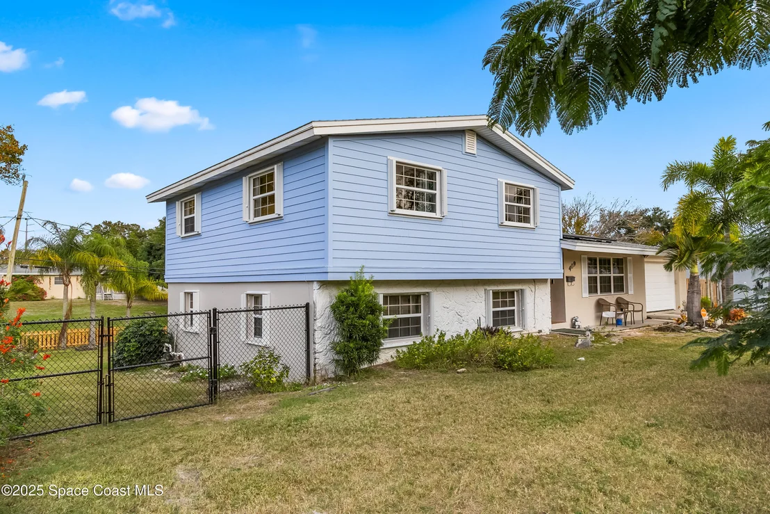 Photo of 409 Lynn Avenue