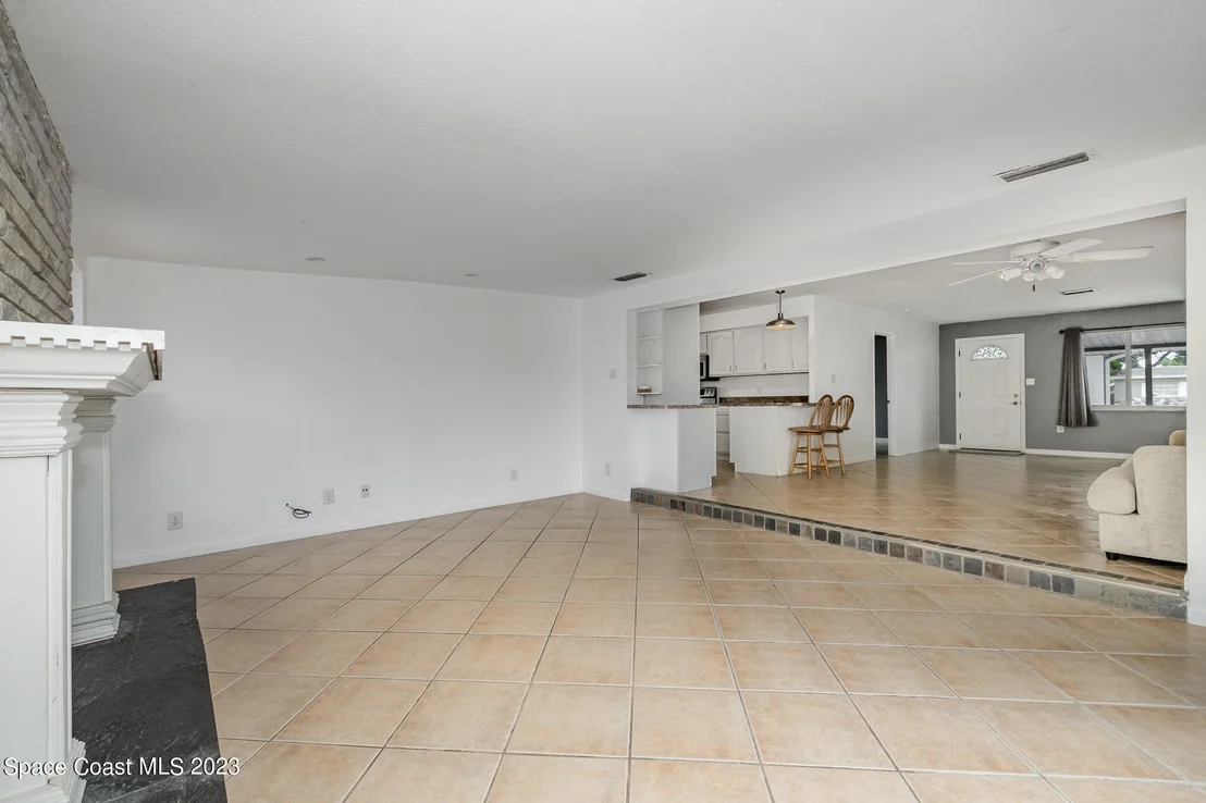 Photo of 2435 Sadler Lane