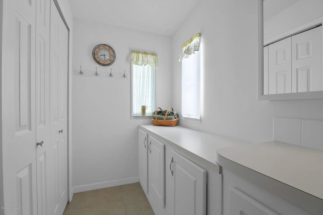 Photo of 355 Outer Drive