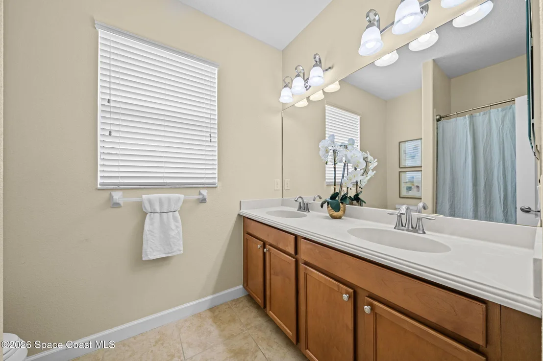 Photo of 3565 Sansome Circle