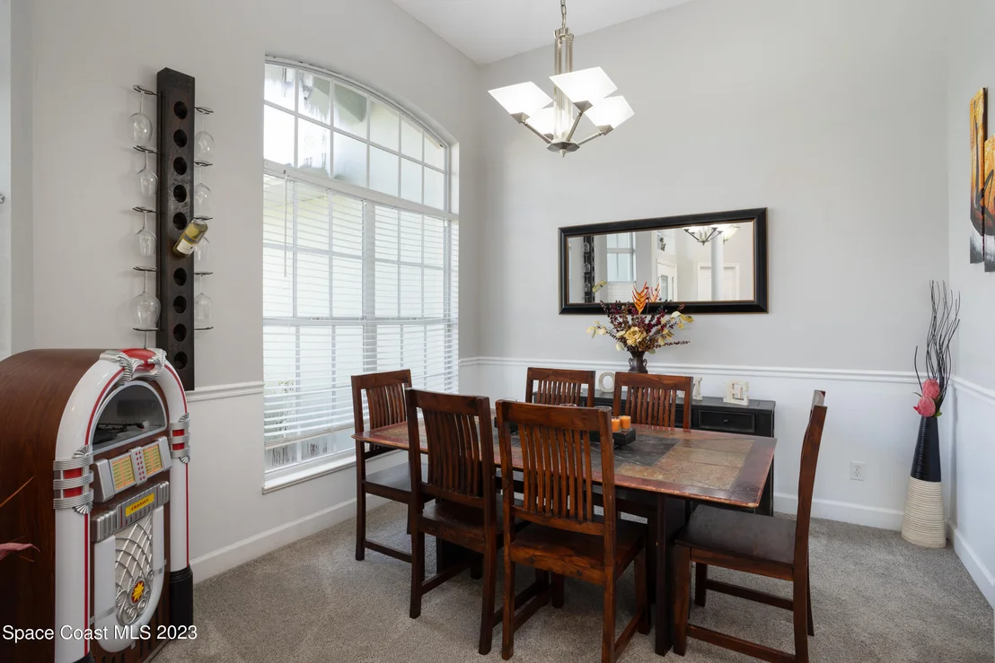 Photo of 1647 Auburn Lakes Drive